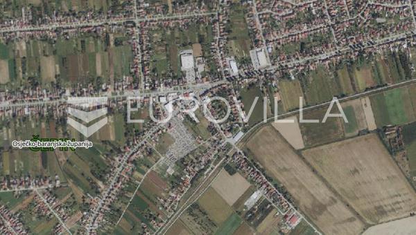 Čepin, City Center, building plot with 20 m frontage, 1,846 m²