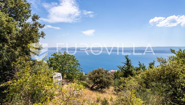 Celina, stavebný pozemok s výhľadom na more, celková plocha 746 m²
