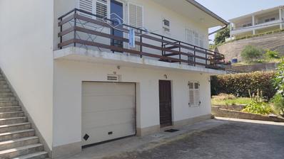 Otok Rab, Supetarska Draga, prizemlje kuće na odličnoj lokaciji uz more