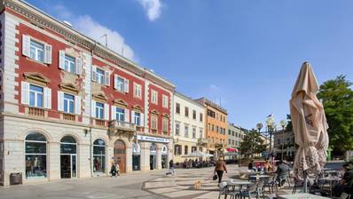 Pula, moderan peterosoban stan u centru grada 140 m²