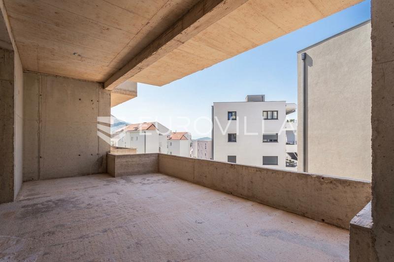 Makarska, toværelses lejlighed med to terrasser i en ny bygning - 5