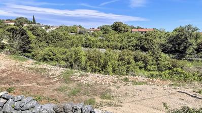 Krk, terreno edificable, centro de Kras, 2038 m²