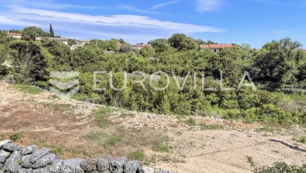 Krk, inşaat arazisi, Kras merkezi, 2038 m²