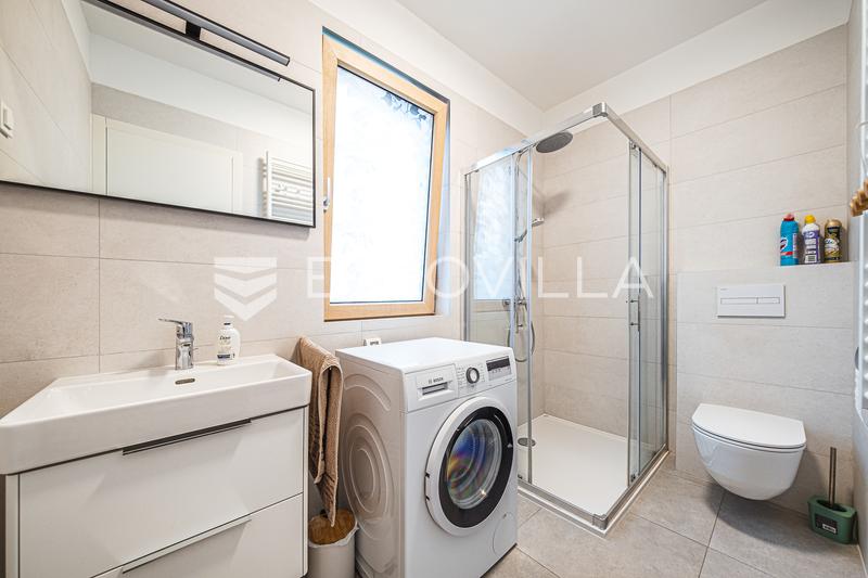 Novi Zagreb, Dugave, excellent two-bedroom apartment 69.27 m², parking - 12