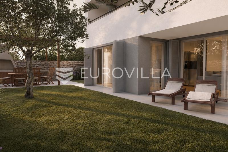 Cres Kasabası, Merkez, 116 m²'lik lüks iki yatak odalı zemin kat daire, mükemmel konum - 3