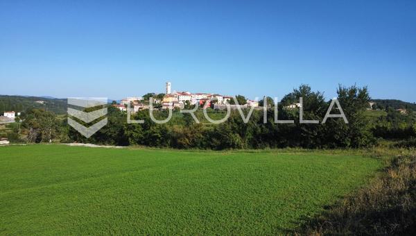 İstirya, Oprtalj - Lüks Villa İçin İzinli Arsa ve Oprtalj Manzarası