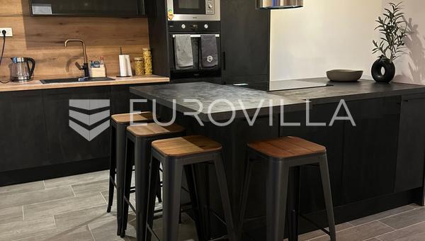 Zagreb, Šenoina, beautiful three-bedroom apartment of 68 m²