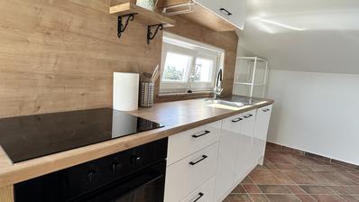 Zadar, Diklo, appartamento ammobiliato di due stanze al secondo piano in affitto a lungo termine, 74 m²