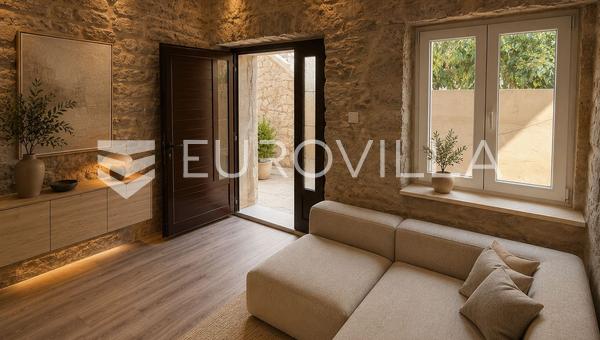 Kukljica, old stone house in an excellent location
