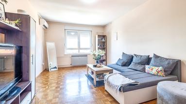 Zagreb, Trešnjevka, välskött tvårumslägenhet med garage, 78,64 m²