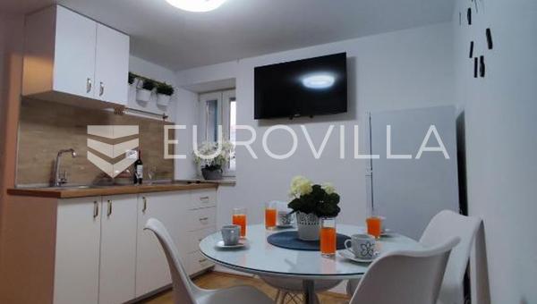 Kaštel Stari, jednosoban stan za najam u blizini mora