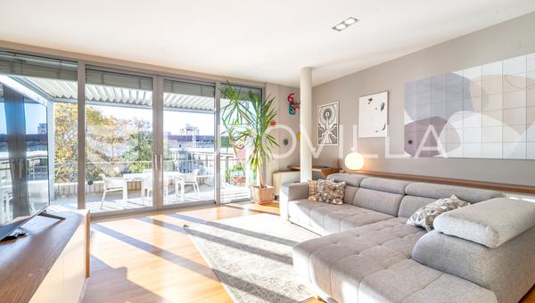 Zágráb, Tuskanova, gyönyörű kétszobás lakás terasszal, 2 parkolóhellyel, 115 m²