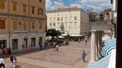 Rijeka, centar, stan na traženoj lokaciji u Rijeci, 126 m², investicijski potencijal