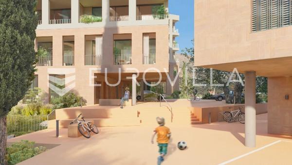 Trogir, Seget Donji, dvosoban stan na prvom katu neto korisne površine 90 m², S2, C