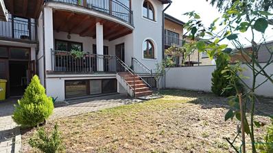 Osijek, Donji Grad - satılık 403 m²'lik geniş, rustik tarzda bir villa