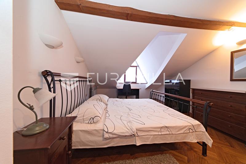 Osijek, Donji Grad, prodaje se prostrana rustikalna vila površine 403 m² - 36