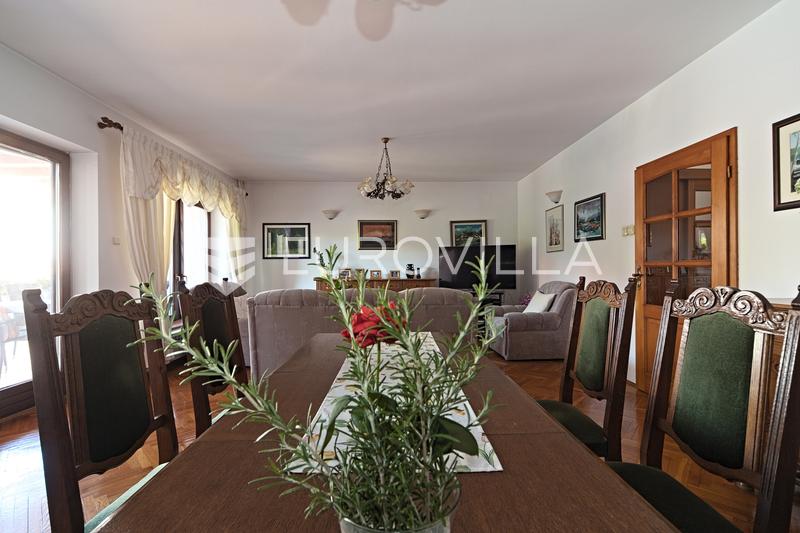 Osijek, Donji Grad, prodaje se prostrana rustikalna vila površine 403 m² - 5