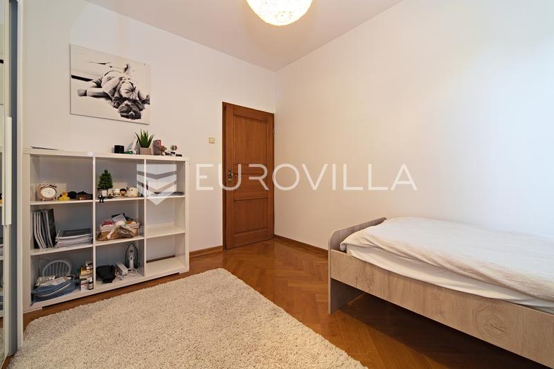 Osijek, Donji Grad, prodaje se prostrana rustikalna vila površine 403 m² - 18