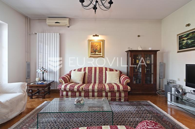 Osijek, Donji Grad, prodaje se prostrana rustikalna vila površine 403 m² - 20