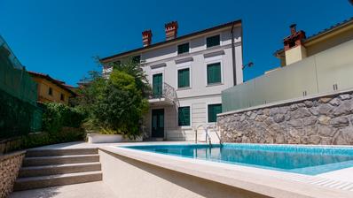Opatija, Centro, Hermosa Casa Independiente con Piscina y Taberna, a 140 m del Mar