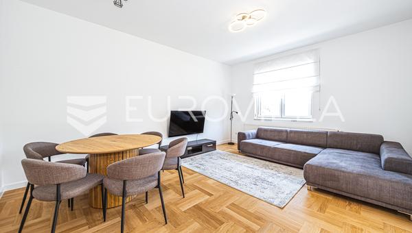 Zagreb, Kraljevec, prekrasan trosoban stan s garažom 121 m²