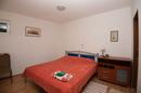 Tisno, ekskluzivna apartmanska kuća prvi red do mora s panoramskim pogledom i brodicom - 7