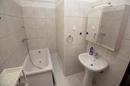Tisno, ekskluzivna apartmanska kuća prvi red do mora s panoramskim pogledom i brodicom - 45