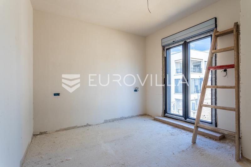 Podstrana, jednosoban apartman na prvom katu - 3