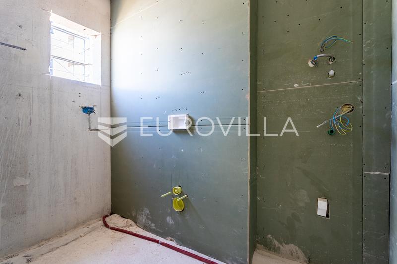 Podstrana, jednosoban apartman na prvom katu - 4