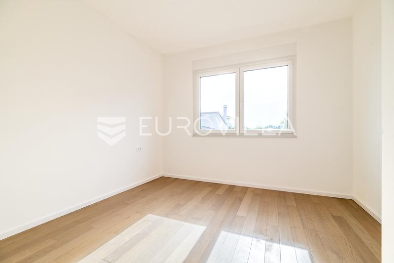 Záhřeb, Blato, obchodní prostory 70 m² - 3