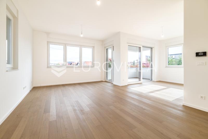 Záhřeb, Blato, obchodní prostory 70 m² - 1
