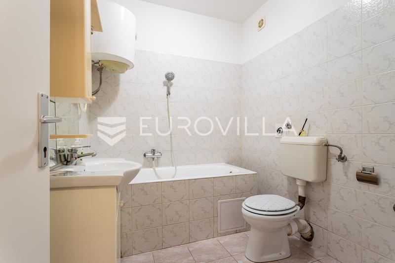 Solin, Hektoroviceva Straat, feitelijk een ruim studio-appartement met een totale oppervlakte van 42 m² - 10