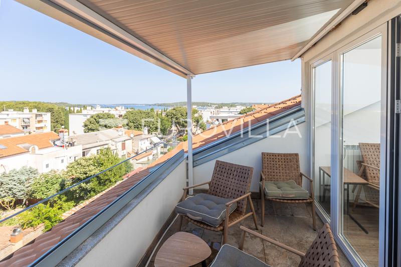 Istria, Pula, apartamento completamente renovado en una villa austrohúngara, a 100 m de la playa. - 28