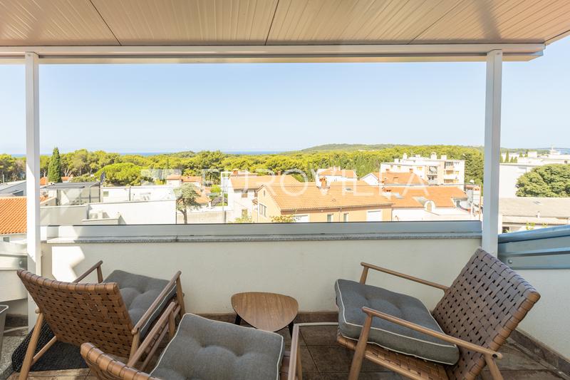 Istria, Pula, apartamento completamente renovado en una villa austrohúngara, a 100 m de la playa. - 33