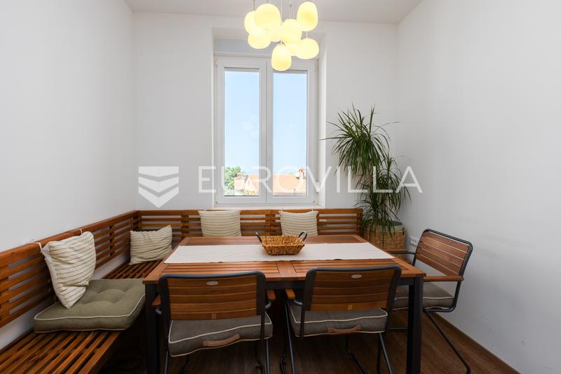Istria, Pula, apartamento completamente renovado en una villa austrohúngara, a 100 m de la playa. - 6