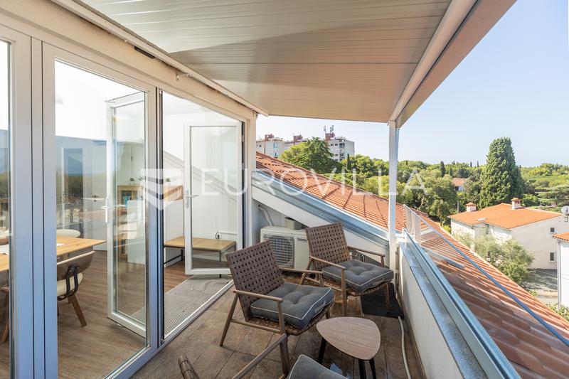 Istria, Pula, apartamento completamente renovado en una villa austrohúngara, a 100 m de la playa. - 30