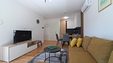 Osijek, Donji Grad - Garajlı Yeni Modern Daire - ilk kiralama