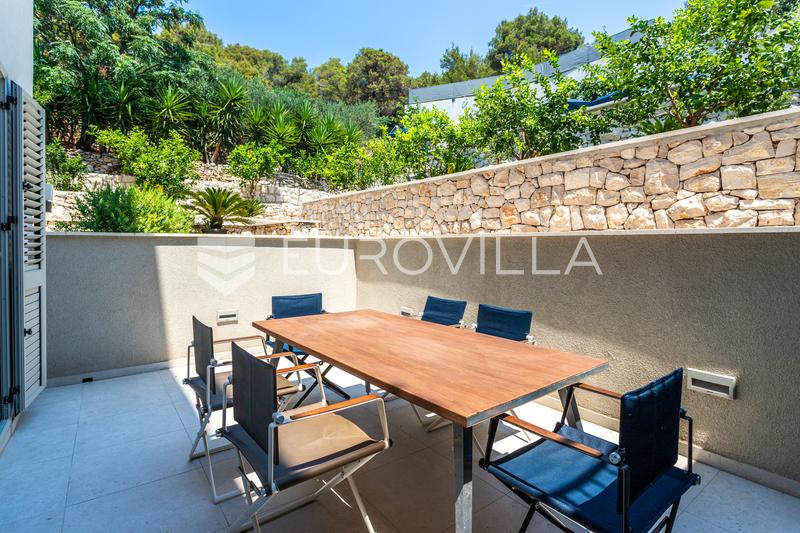 Hvar, moderný novopostavený dom s nádherným výhľadom na more - 24