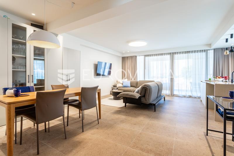 Hvar, een modern nieuw gebouwd huis met een prachtig uitzicht op zee - 2