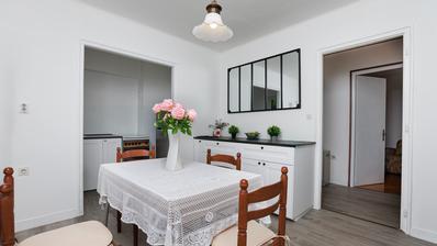 Lovran, Centro, planta de casa NUA 168 m2 con un jardín espacioso.
