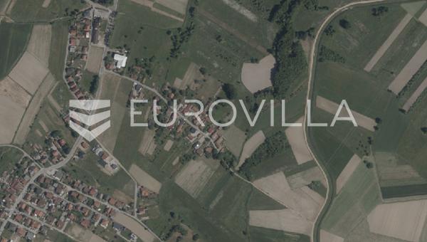 Zagreb, Brezovica građevinsko zemljište 2211,00 m2