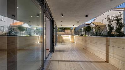 Krk, Malinska, Dubasnica, NOUVEAU DÉVELOPPEMENT PREMIUM, appartement de luxe piscine privée, à 250 m de la mer