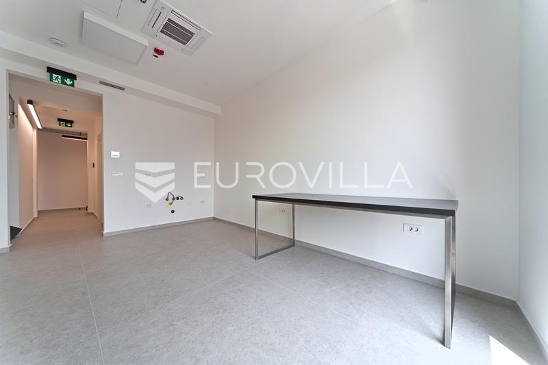 Osijek, Keskusta, toimistotila vuokrattavana 50 m² modernissa toimistorakennuksessa - 7