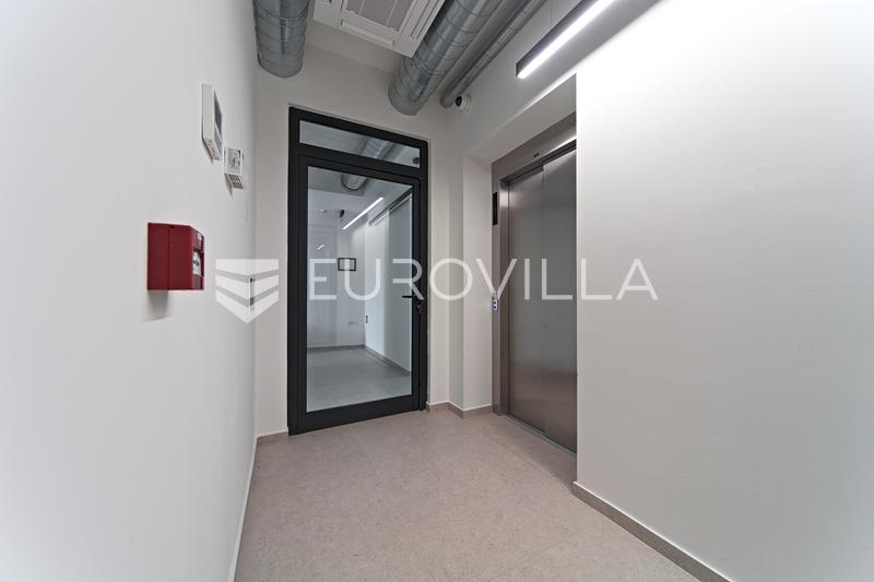 Osijek, Keskusta, toimistotila vuokrattavana 50 m² modernissa toimistorakennuksessa - 8