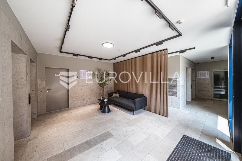 Zagreb, Črnomerec, designer three-room apartment with 83 m² and a garage parking spot - 17