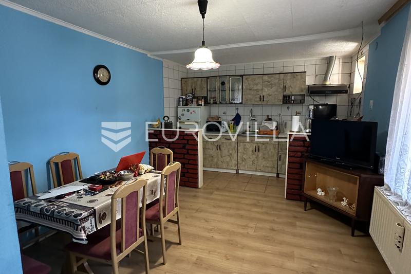 VUKOVAR, SAJMISTE - CASA CON GRANDE TERRENO DI 674 m² - 14