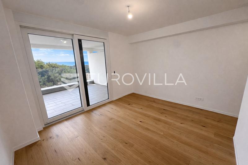 Pag, Povljana, dvoetažni stan s pogledom na more, 88,55 m²