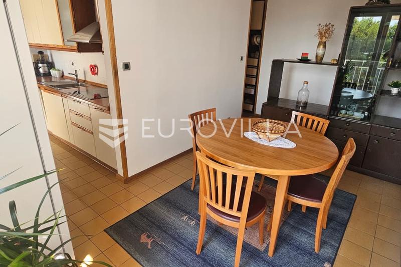 Split, Znjan 99,8 m²'lik konforlu daire, güney cepheli ve deniz manzaralı - 4