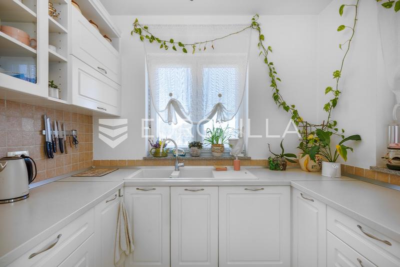 Pula, Moderan trosoban stan s apartmanom, vrtom i terasom, 136 m² - 3