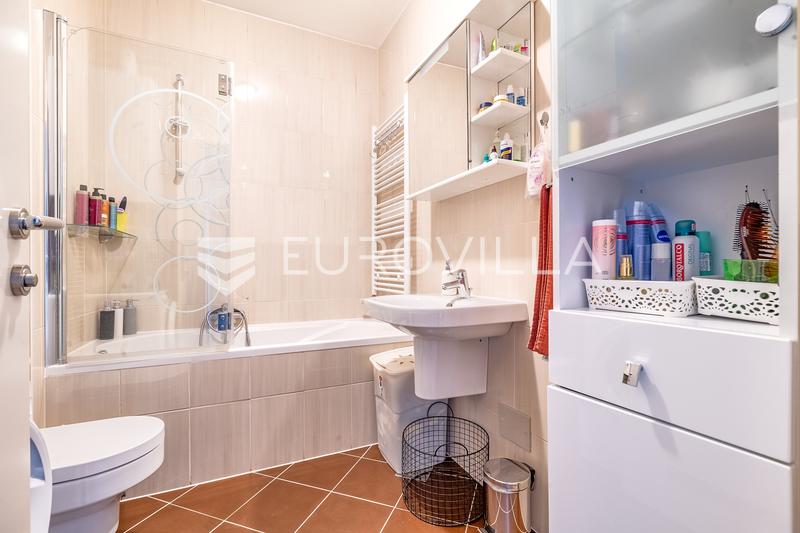 Zagreb, Bundek - Moderne 75 m² toværelses lejlighed med garage og rummelig loggia - 8